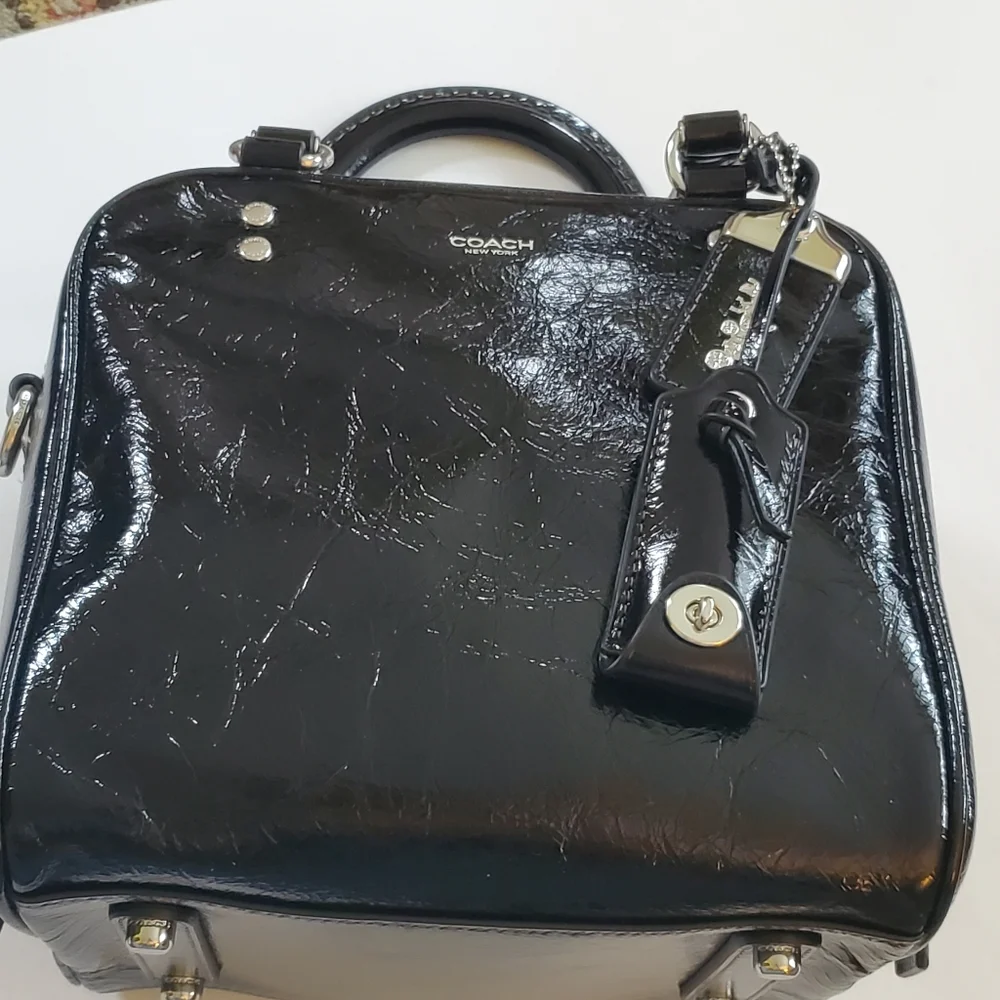 Coach Cube Rogue Bag Black Glazed Leather NWT - Picture 2 of 10